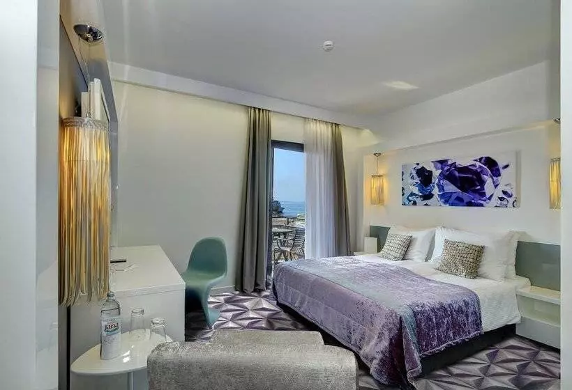 Deniz Manzaralı Rahat Oda, Luxe