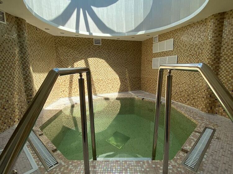 Президентский Люкс, Ramada By Wyndham Yekaterinburg