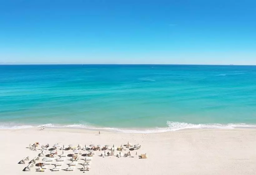 سوییت با چشم‌انداز دریا, Sole Miami A Noble House Resort