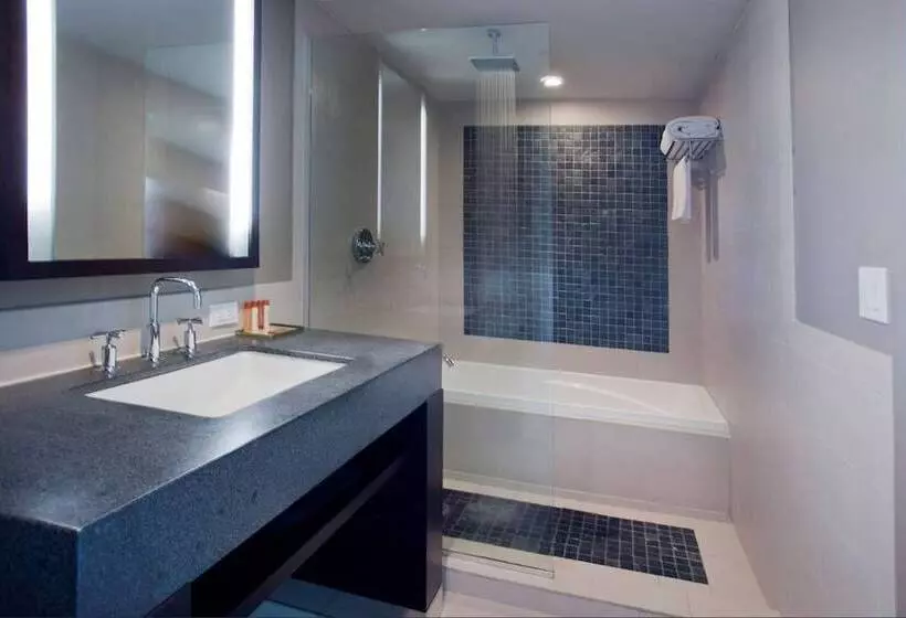 سوئیت 2 خوابه, Sole Miami A Noble House Resort