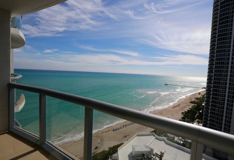 جناح غرفتين نوم, Sole Miami A Noble House Resort