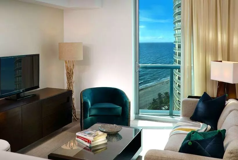 سوئیت 2 خوابه, Sole Miami A Noble House Resort