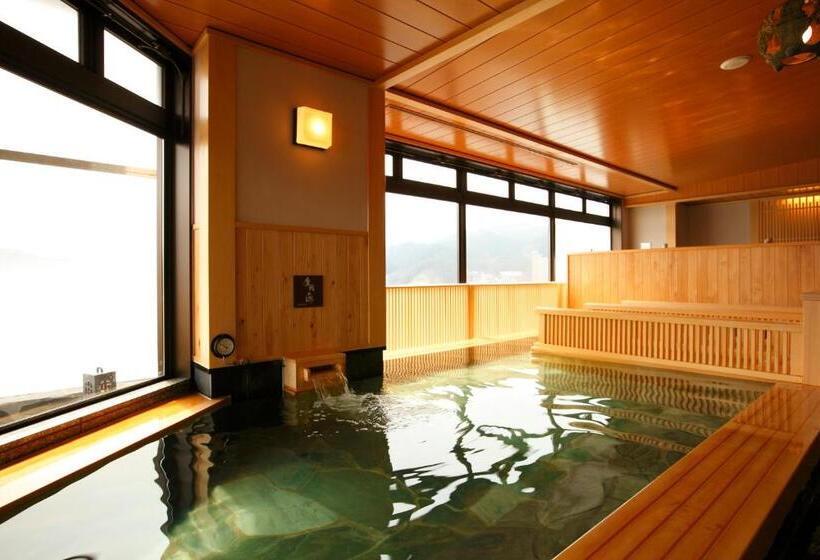 Номер Deluxe, Takayama Ouan