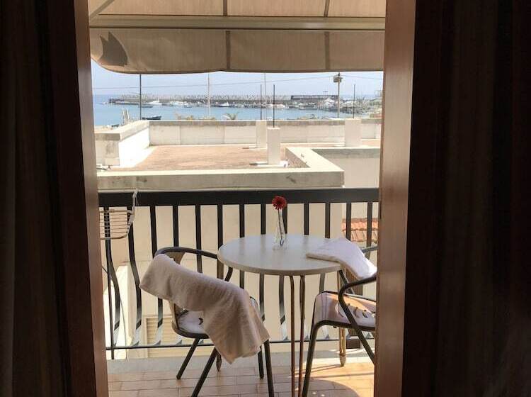 Quarto Clássico Vista Mar, Kalaskiso