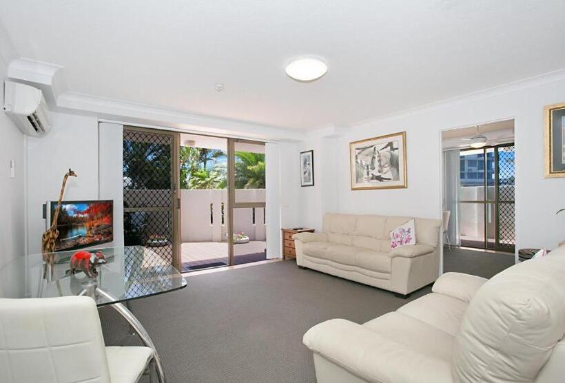 דירת חדר נוף לגינה, Ocean Royale