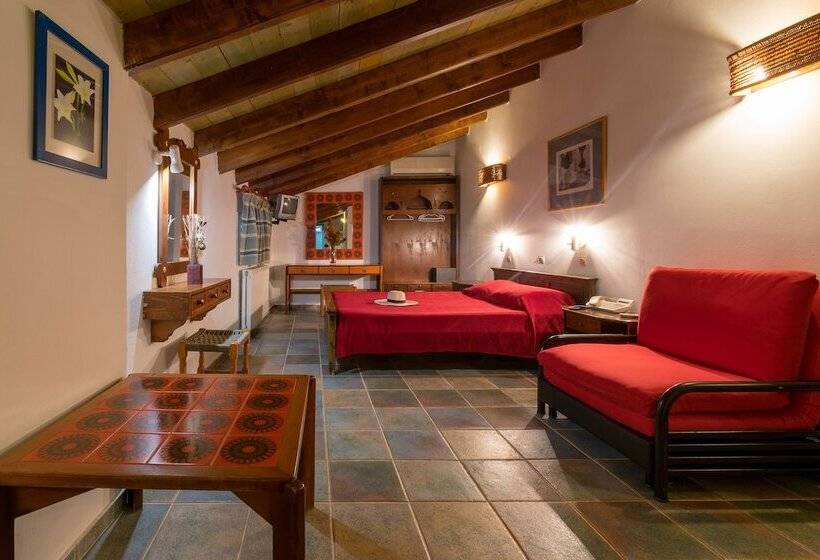 スタンダードスタジオ, Villa Yannis