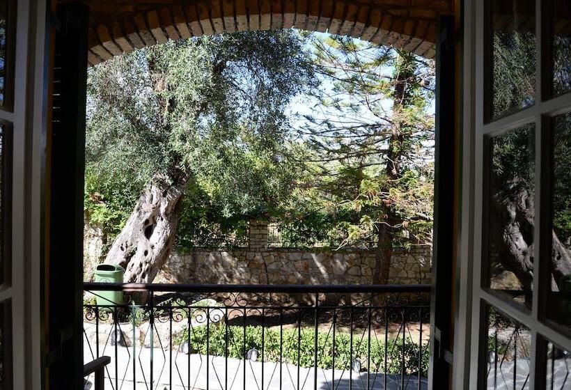 3ベッドルームアパートメント, Villa Yannis