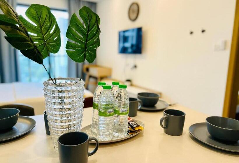 דירת חדר, R&f Princess Cove At R&f Mall