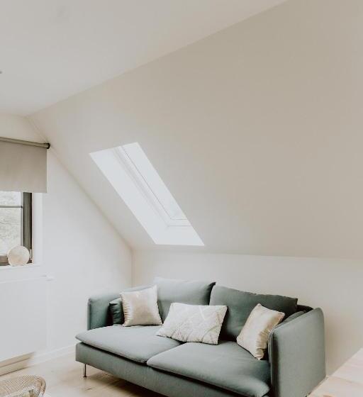 Студия Deluxe, Ramslo