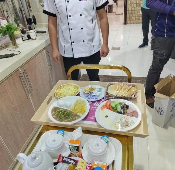 חדר אקונומי, Al Farhan Qurtuba