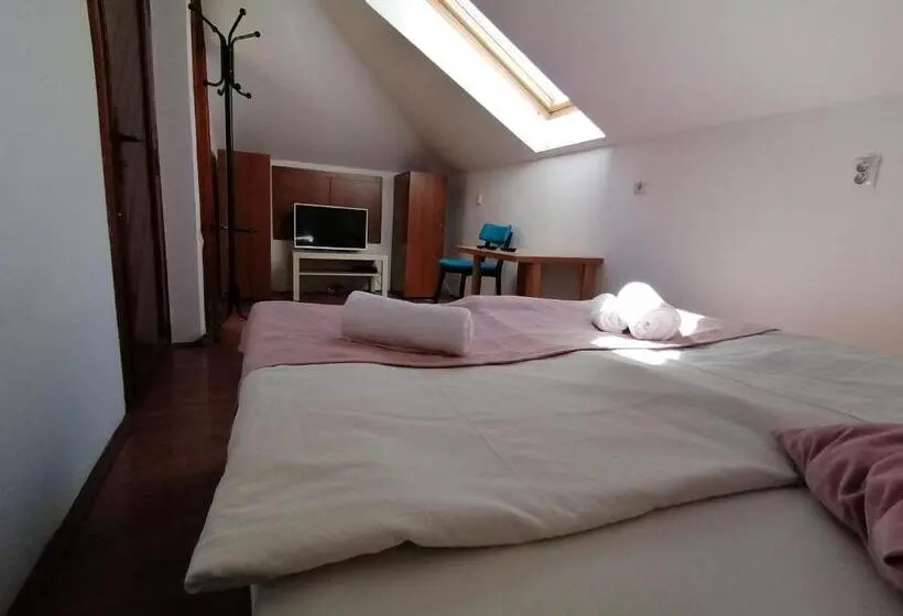 اتاق استاندارد یک نفره, Mon Accommodation Free Parking