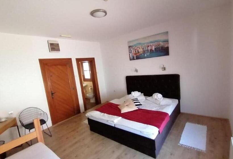 اتاق لوکس, Mon Accommodation Free Parking