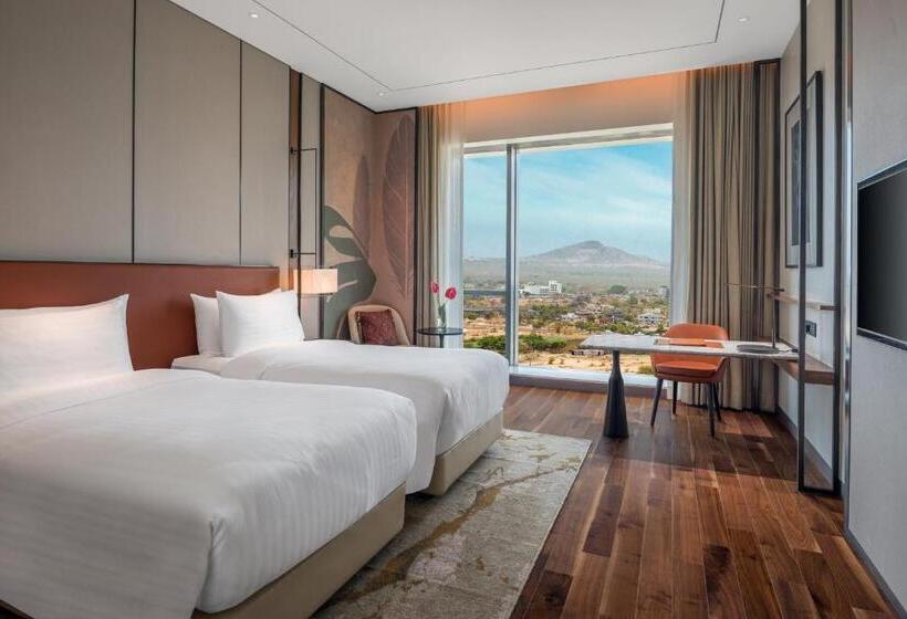Номер Superior Вид на Бассейн, Radisson Blu Hotel & Spa, Nashik