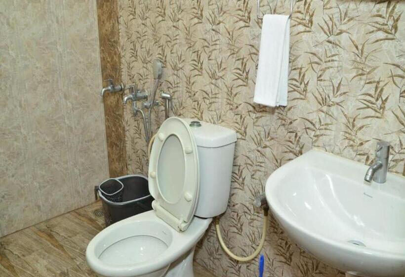 Quarto Deluxe, Staymaker Sunny S Serenity Resort