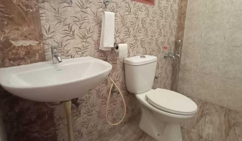 Quarto Deluxe, Staymaker Sunny S Serenity Resort