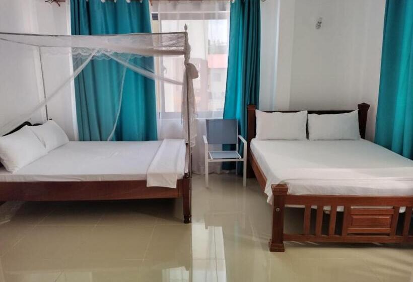 اتاق لوکس, 6 Park Retreat