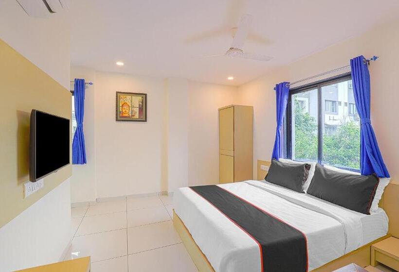Трехместный Номер Классика, Collection O Hotel La Veera