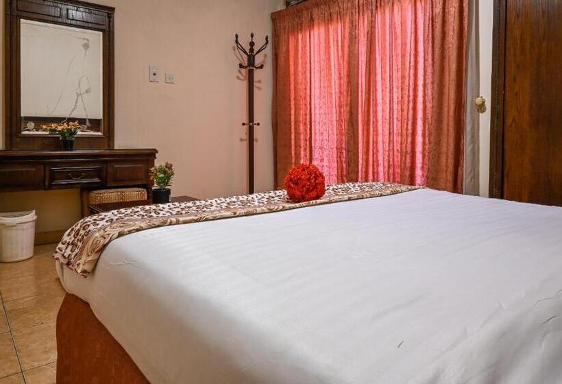 סוויטת ג'וניור, سيلين الفيصلية Celine Al Faisaliah