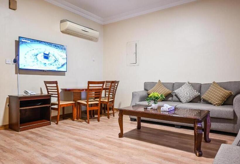Junior Suite, سيلين الفيصلية   Celine Al Faisaliah