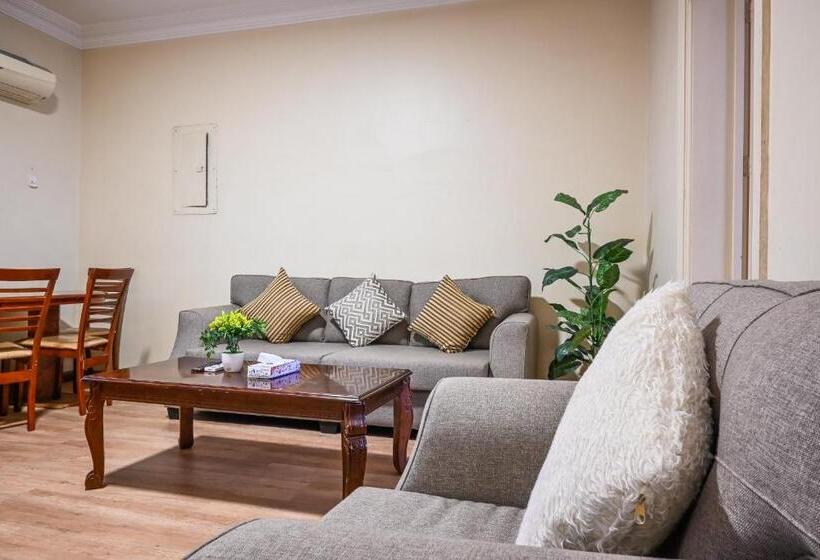 סוויטת ג'וניור, سيلين الفيصلية Celine Al Faisaliah