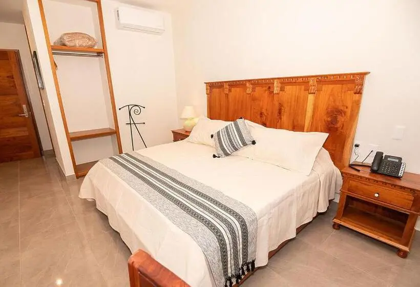 Quarto deluxe, Danini