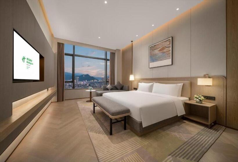 带大床的套房, Holiday Inn Fu An