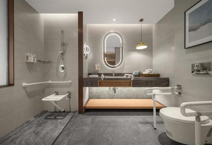 غرفة قياسية سرير كينج لذوى الإحتياجات الخاصة, Holiday Inn Fu An