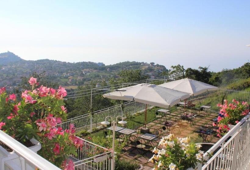 חדר סטנדרט עם טרסה, Panariello Palace