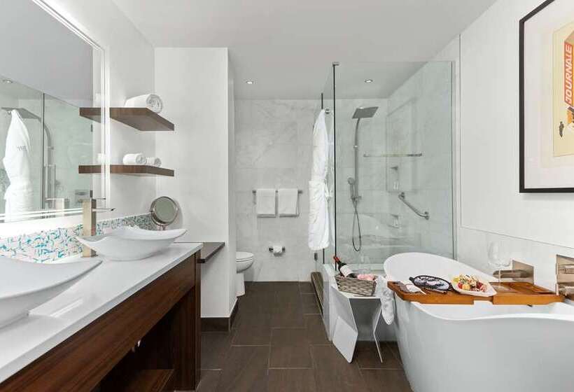 キングサイズベッドのスタンダードルーム, The Slate Denver, Tapestry Collection By Hilton