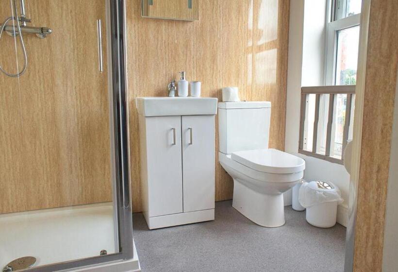 غرفة قياسية سرير كينج, Trivelles Rochester