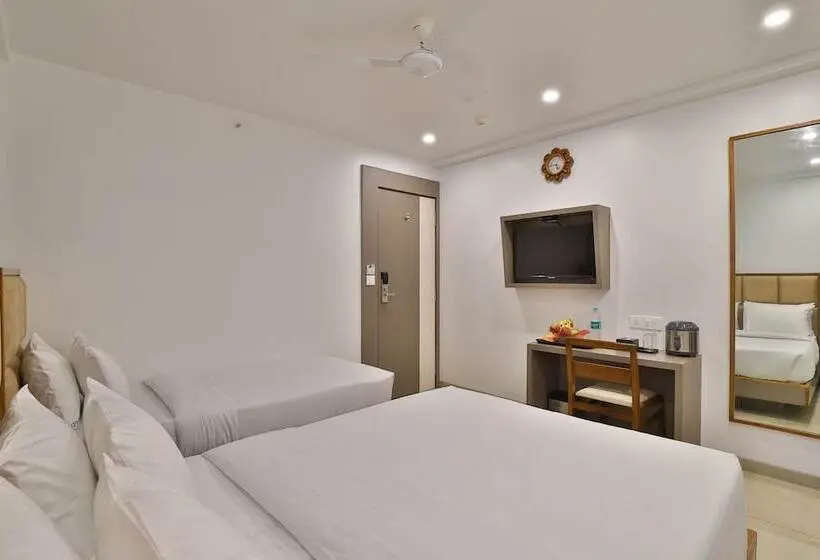 اتاق سوپریور, 7 Orbit Hotel, Surat