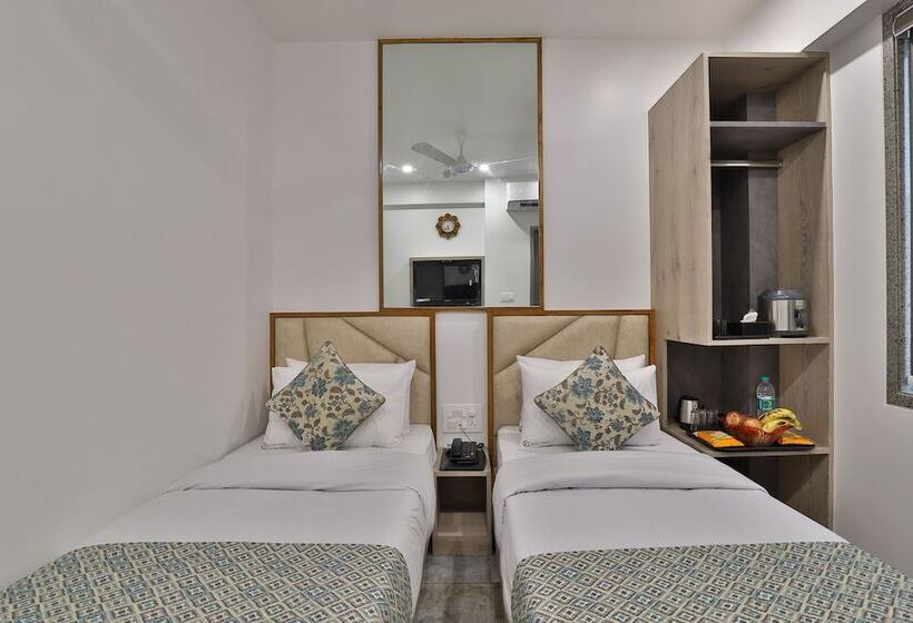 חדר סופריור, 7 Orbit Hotel, Surat