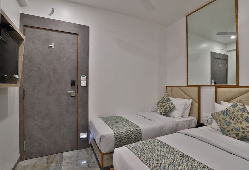 חדר סופריור, 7 Orbit Hotel, Surat