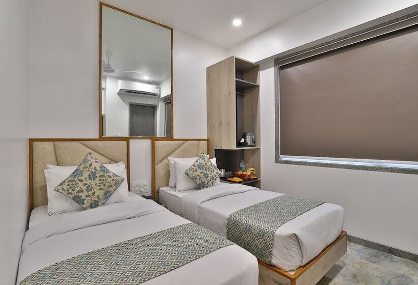 חדר סופריור, 7 Orbit Hotel, Surat