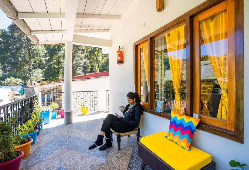 Кровать в Общей Комнате, Gostops Nainital