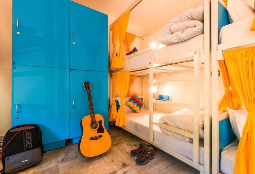 Кровать в Общей Комнате, Gostops Nainital