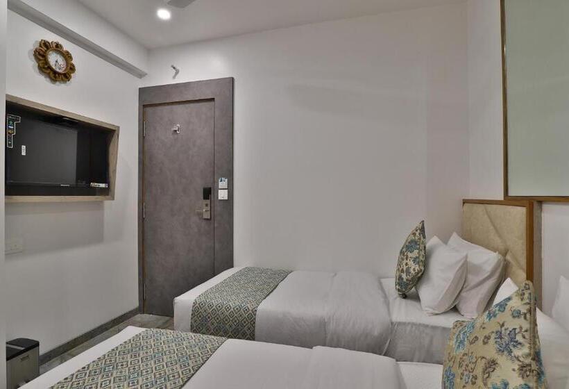 חדר סופריור, 7 Orbit Hotel, Surat