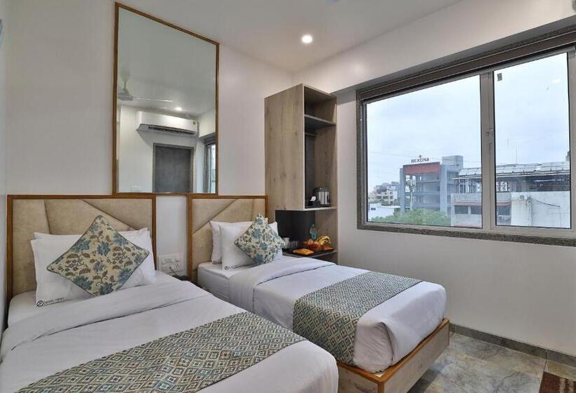 חדר סופריור, 7 Orbit Hotel, Surat