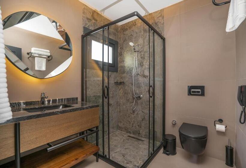 اتاق لوکس با چشمانداز دریا, Porto Amore Club