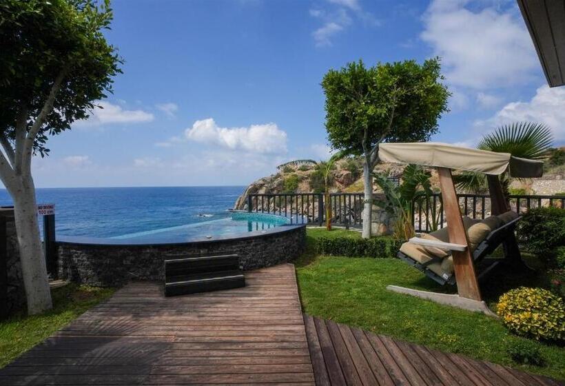 Deluxe Suite King Bed, Porto Amore Club