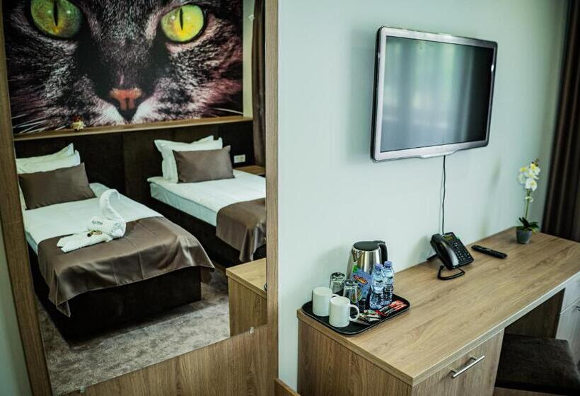 חדר דלוקס, Impuls