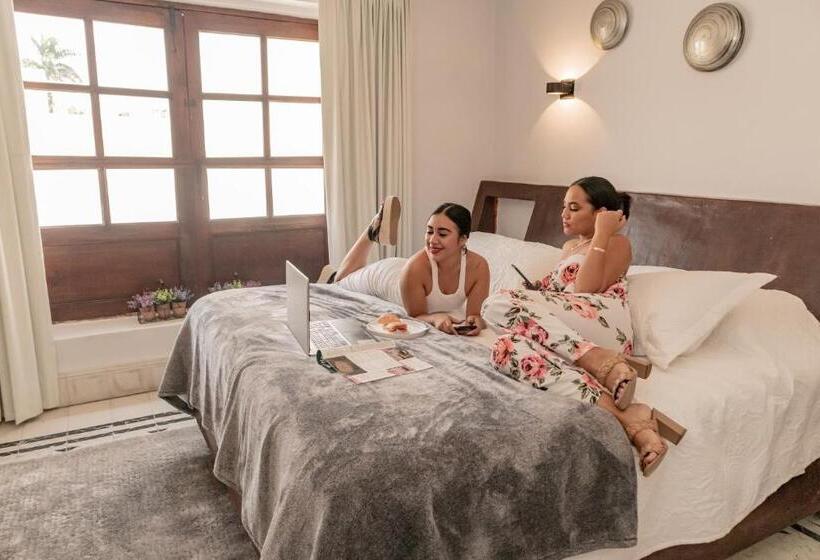 سوئیت با تخت بزرگ, Kuxtal Hotel Boutique