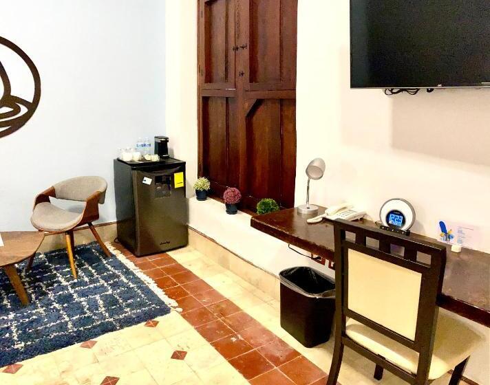 اتاق لوکس با تخت بزرگ, Kuxtal Hotel Boutique