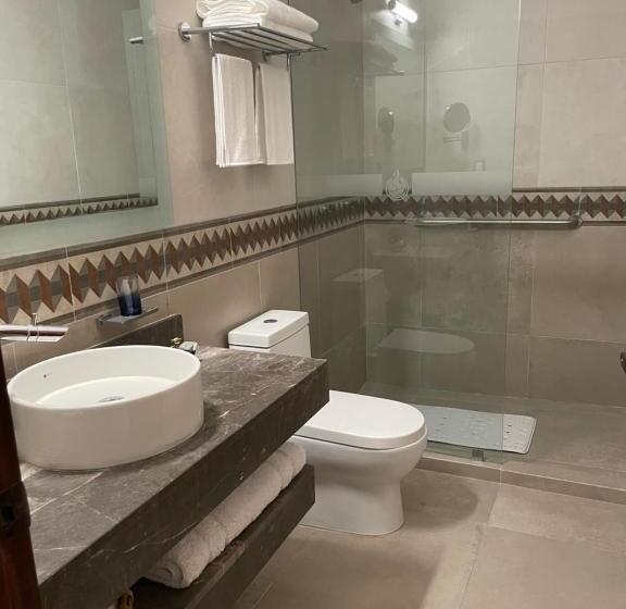 اتاق لوکس با تخت بزرگ, Kuxtal Hotel Boutique