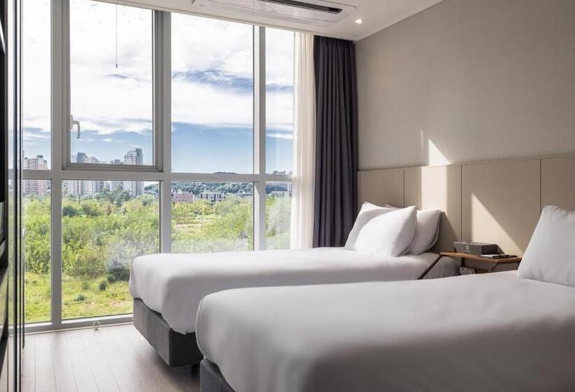 スタンダードシティビュールーム, Ocean Park 9