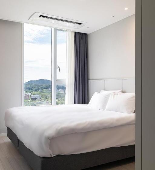 キングサイズベッドのスタンダードルーム, Ocean Park 9