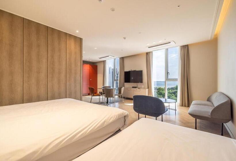 プレミアムトリプルルーム, Ocean Park 9