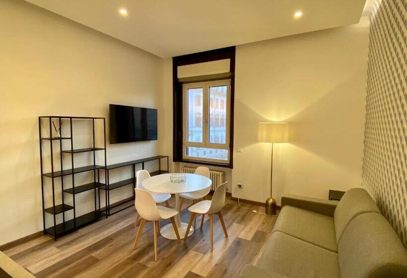 اتاق لوکس چهار تخته, Suite Boutique Moscova
