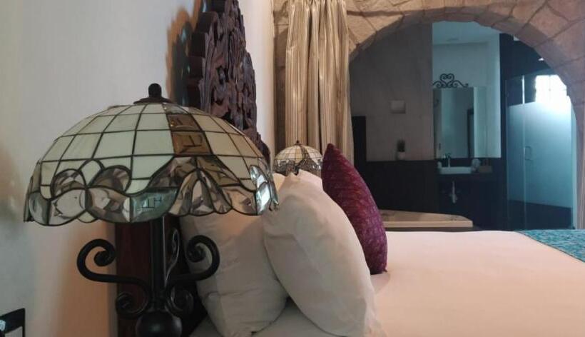 סוויטת ג'וניור, Posada De Maria Hotel Boutique & Spa