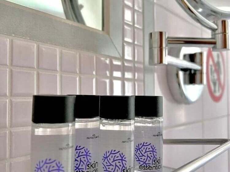 オーシャンビュースタンダードルーム, Karteros